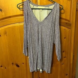 Michael Kors medium open shoulder 3/4 sleeve purple/white top